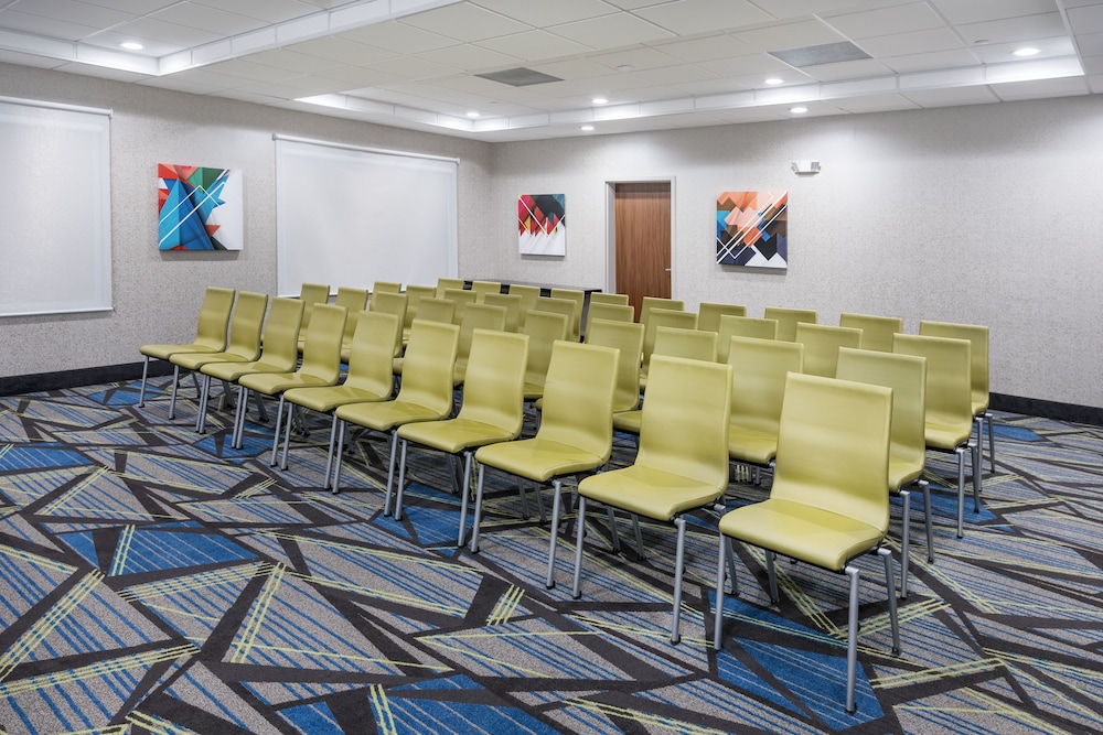 holiday inn express and suites missouri city west