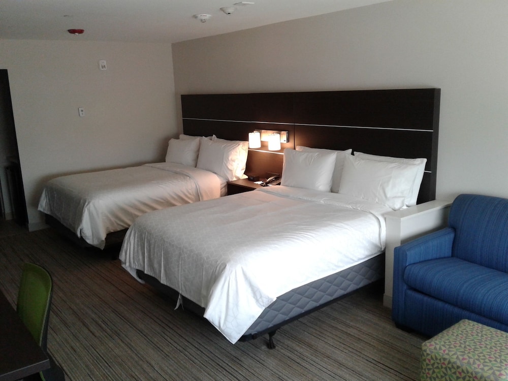 holiday inn express and suites missouri city west