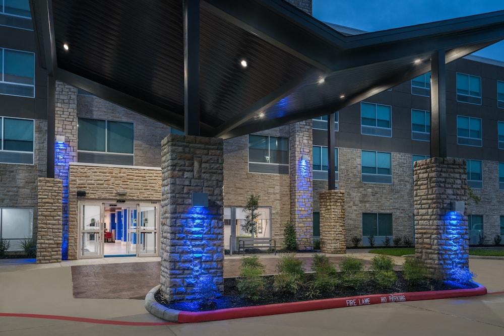 holiday inn express and suites missouri city west