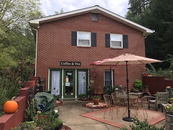 the ashe farm bed and breakfast