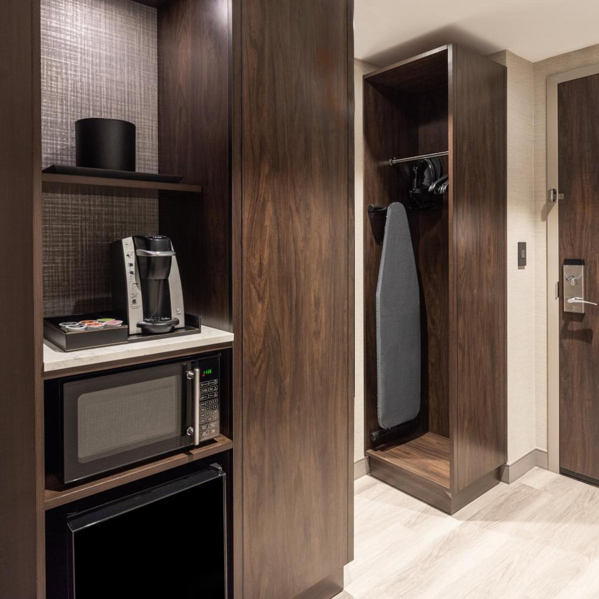 holiday inn boston logan airport chelsea by ihg