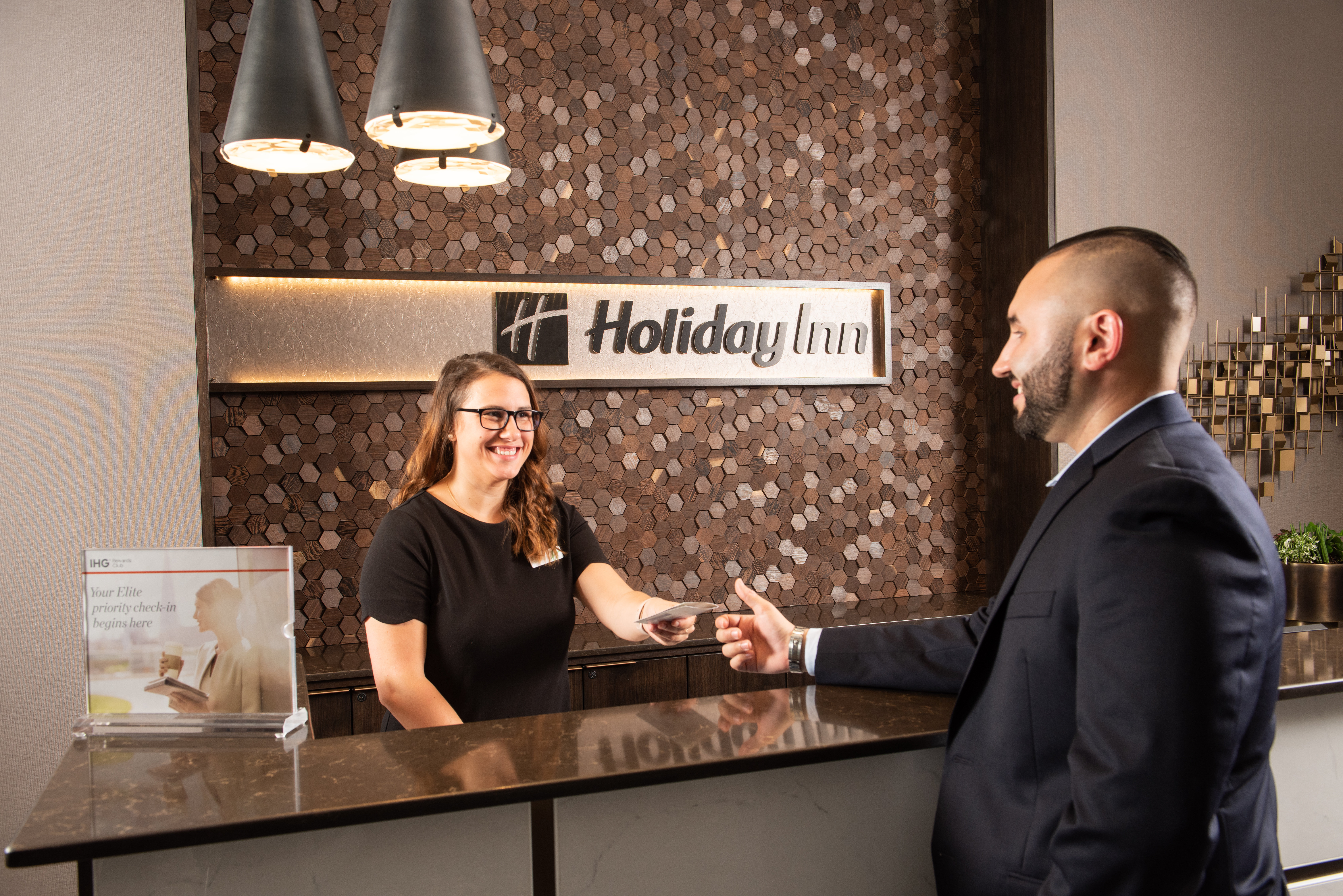 holiday inn boston logan airport chelsea by ihg