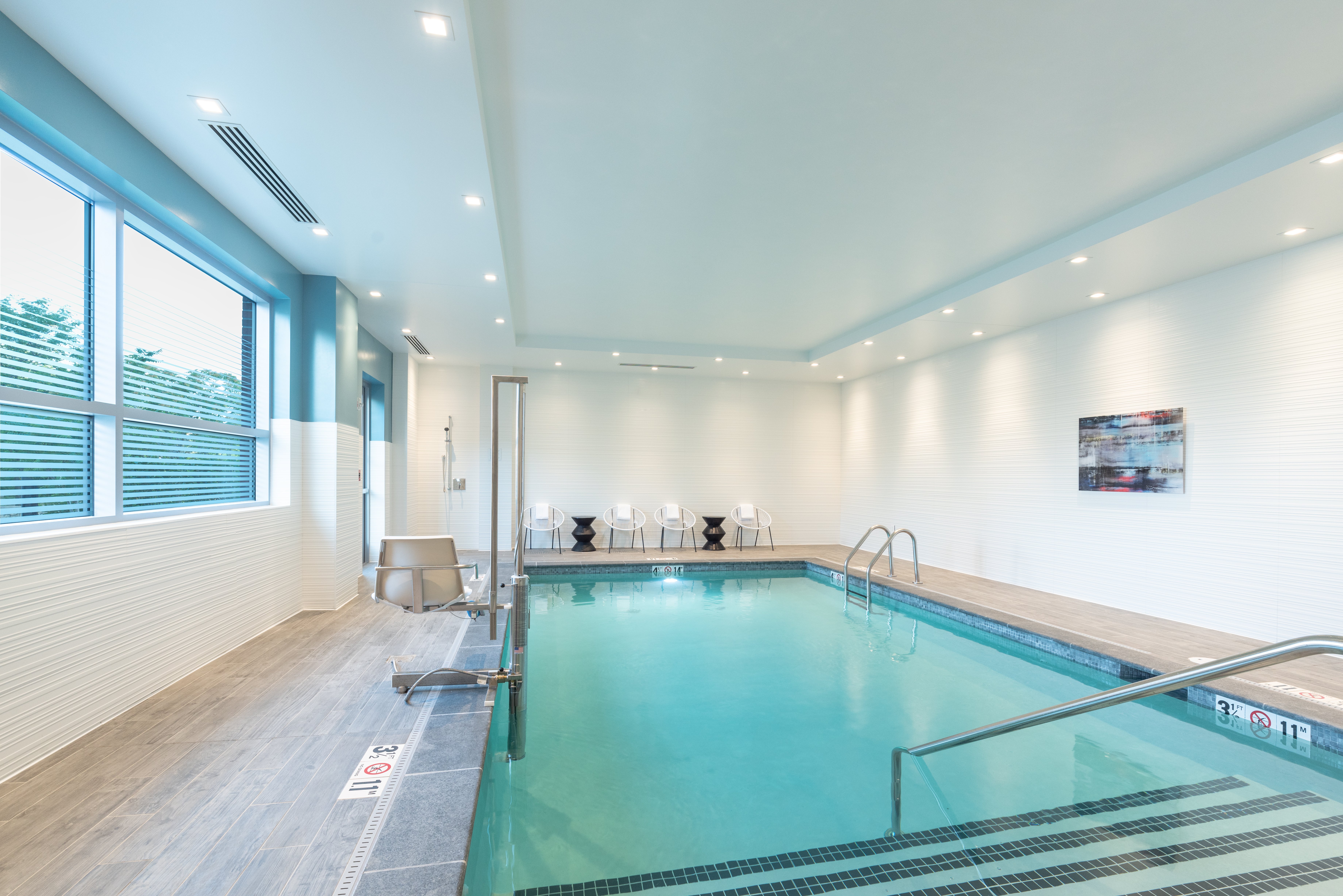 holiday inn boston logan airport chelsea by ihg