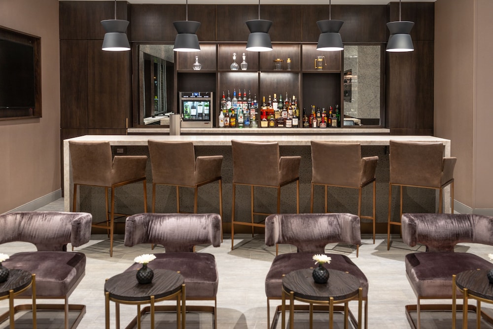 holiday inn boston logan airport chelsea by ihg