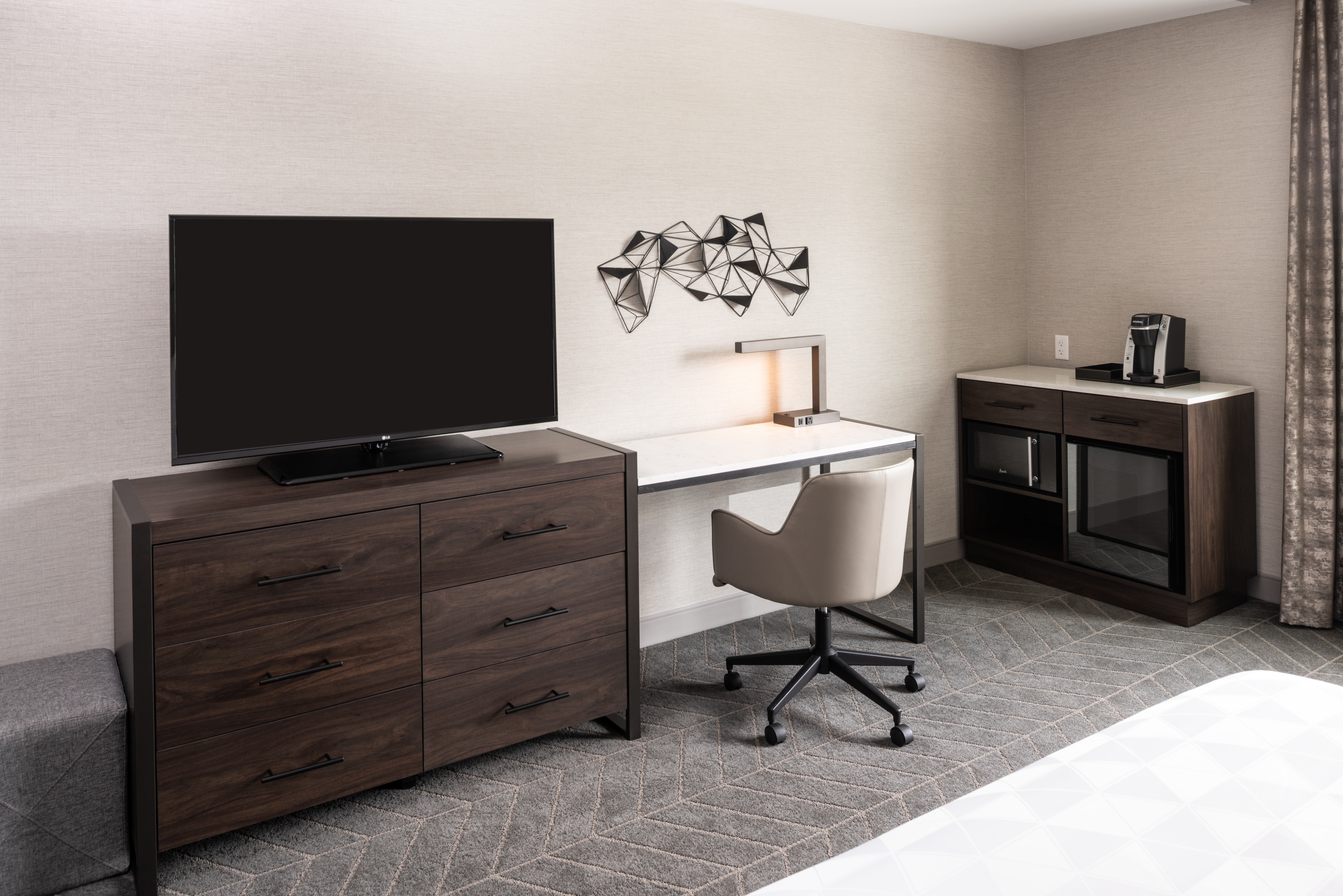 holiday inn boston logan airport chelsea by ihg