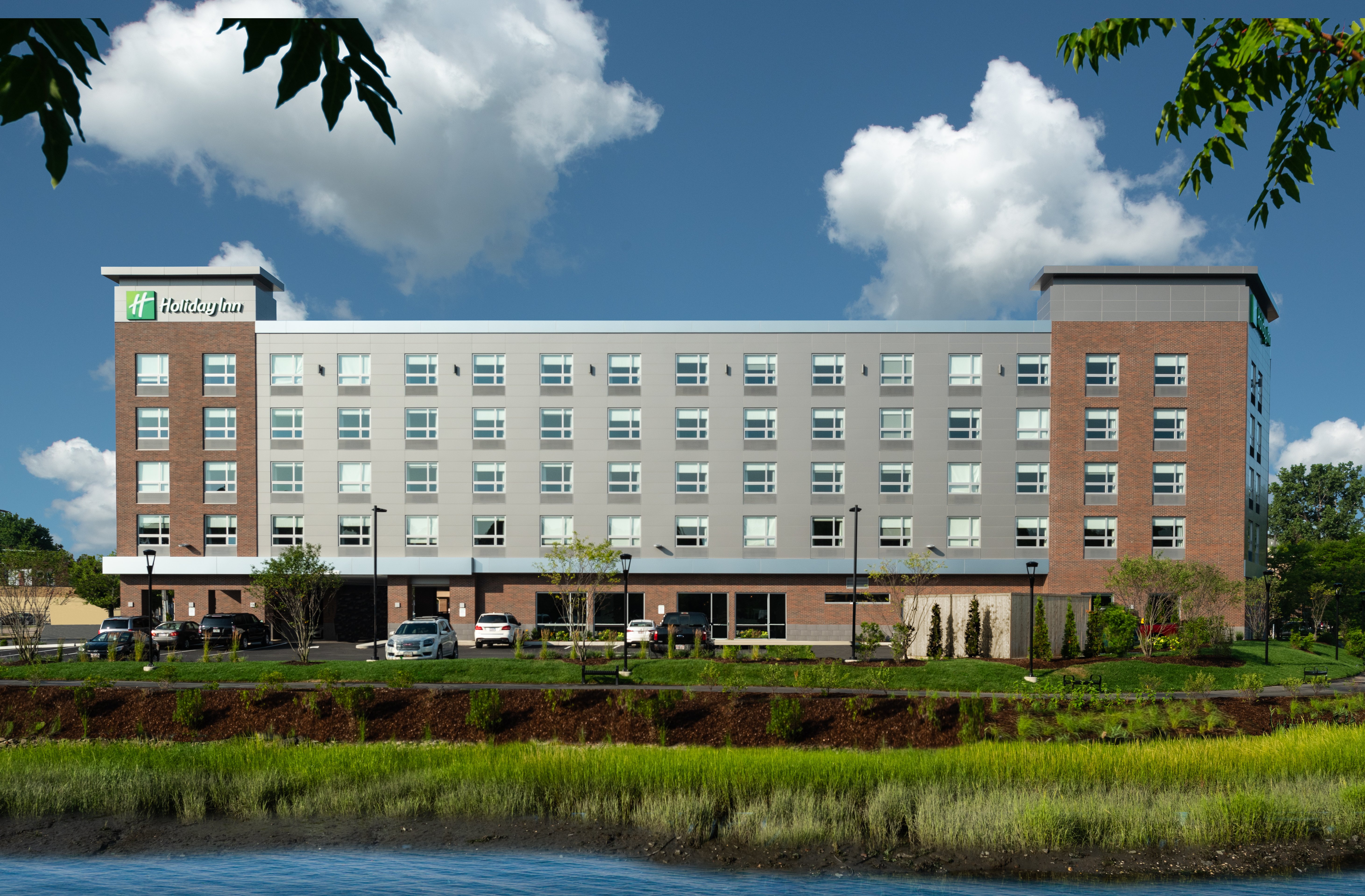 holiday inn boston logan airport chelsea by ihg