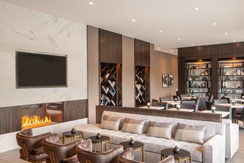 holiday inn boston logan airport chelsea by ihg