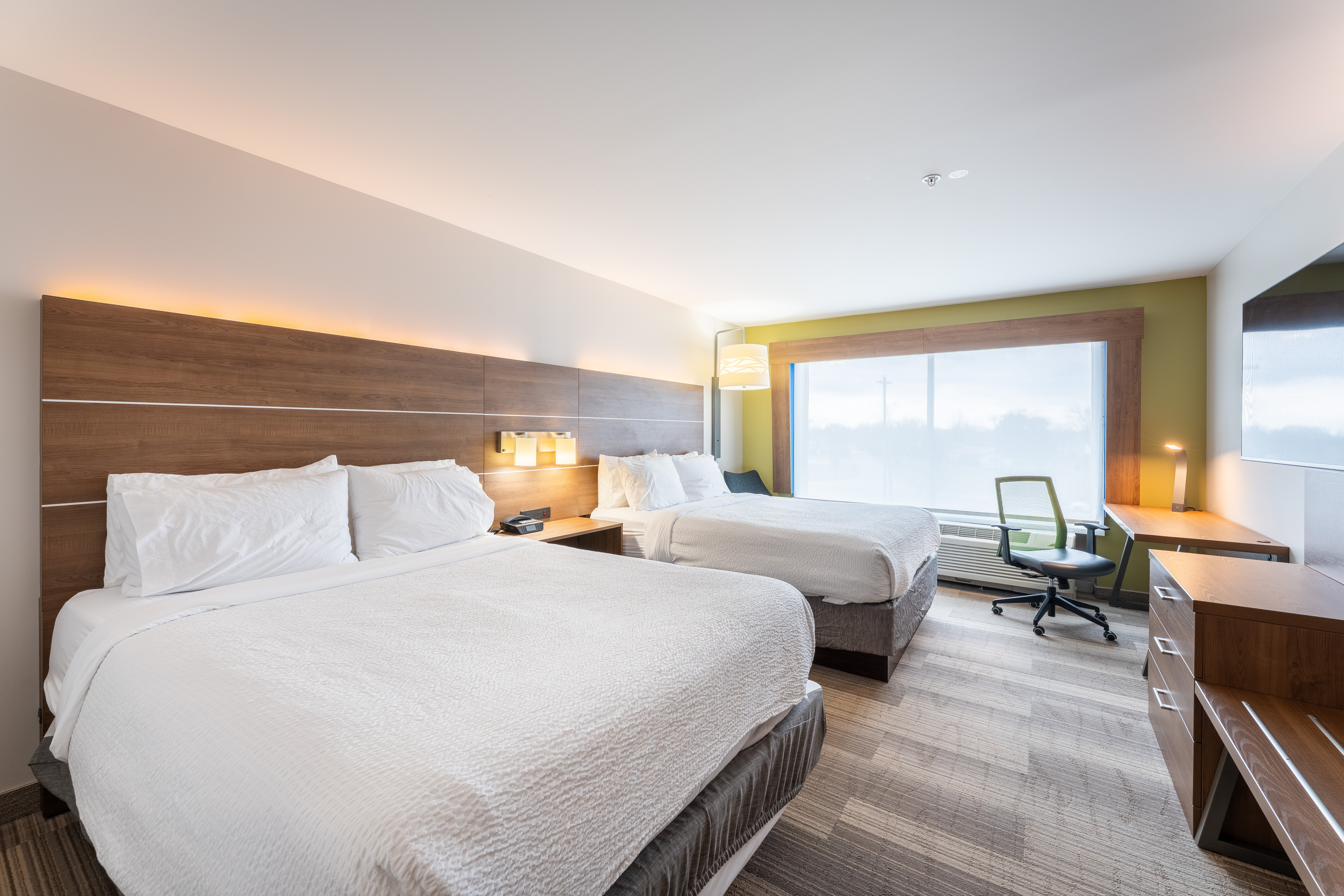 holiday inn express and suites nashville north springfield