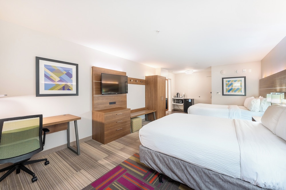 holiday inn express and suites nashville north springfield