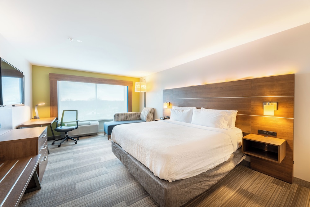 holiday inn express and suites nashville north springfield