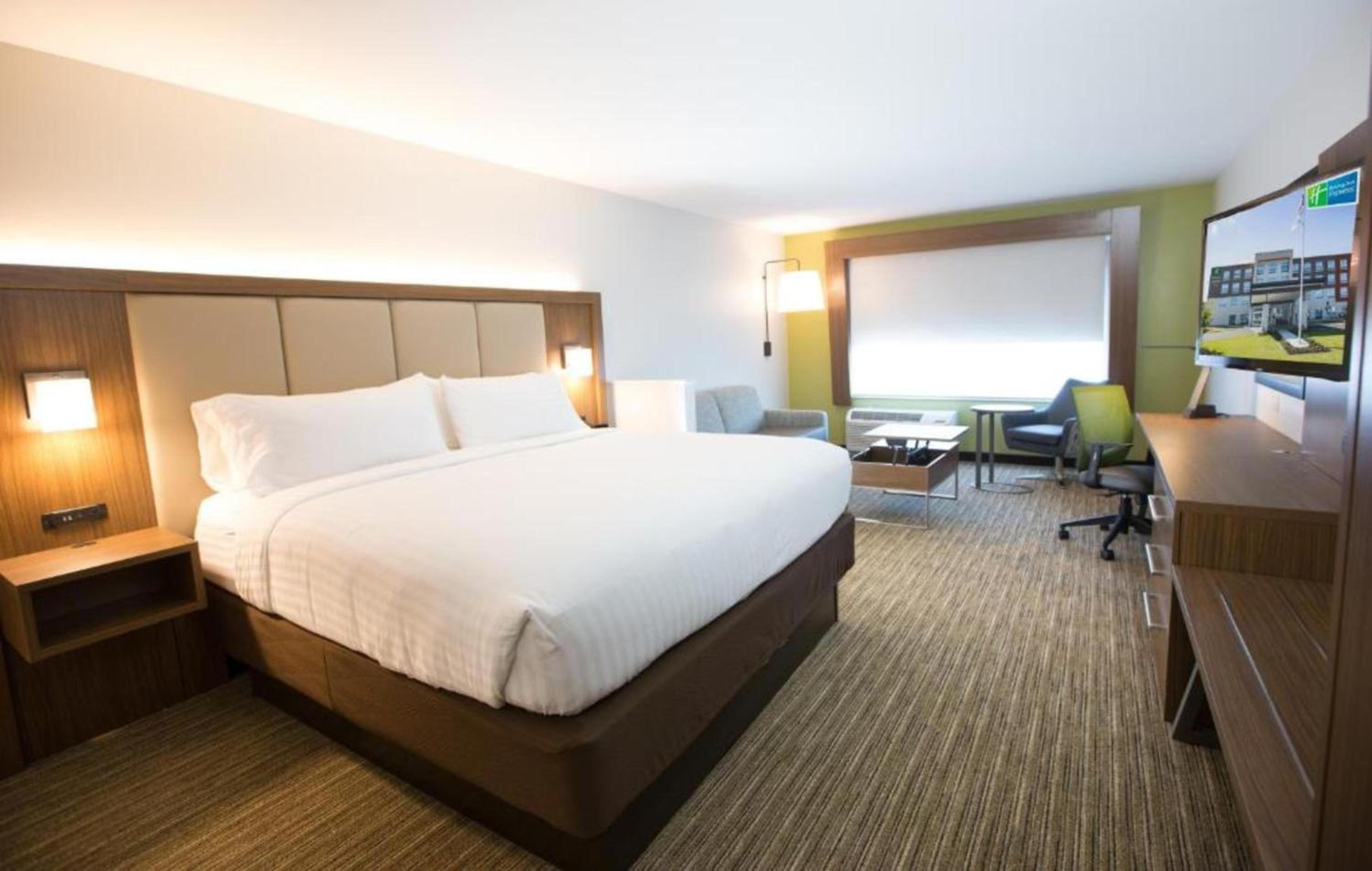 holiday inn express and suites nashville north springfield
