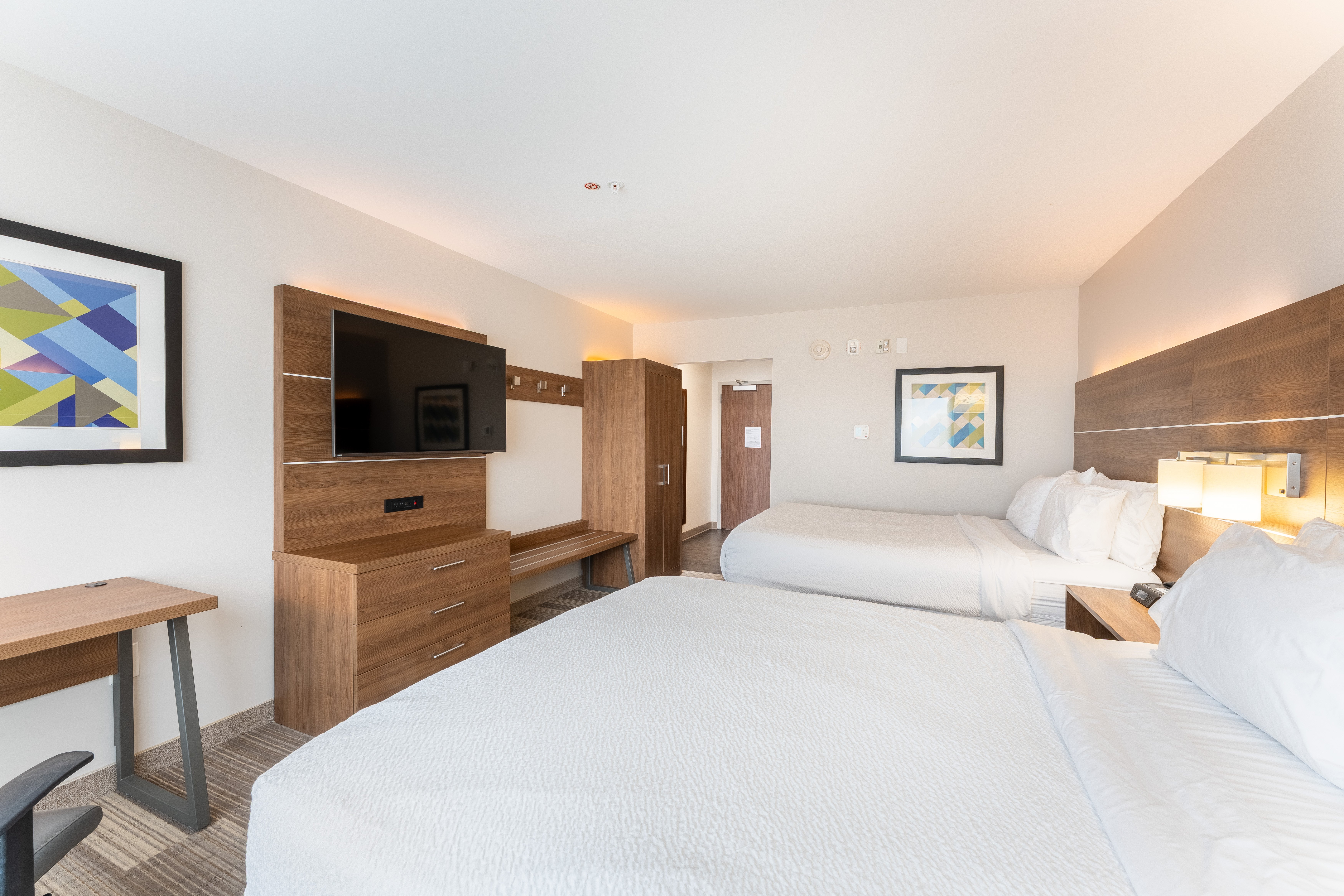holiday inn express and suites nashville north springfield