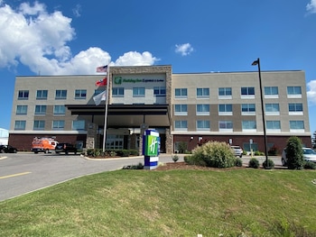 holiday inn express and suites nashville north springfield