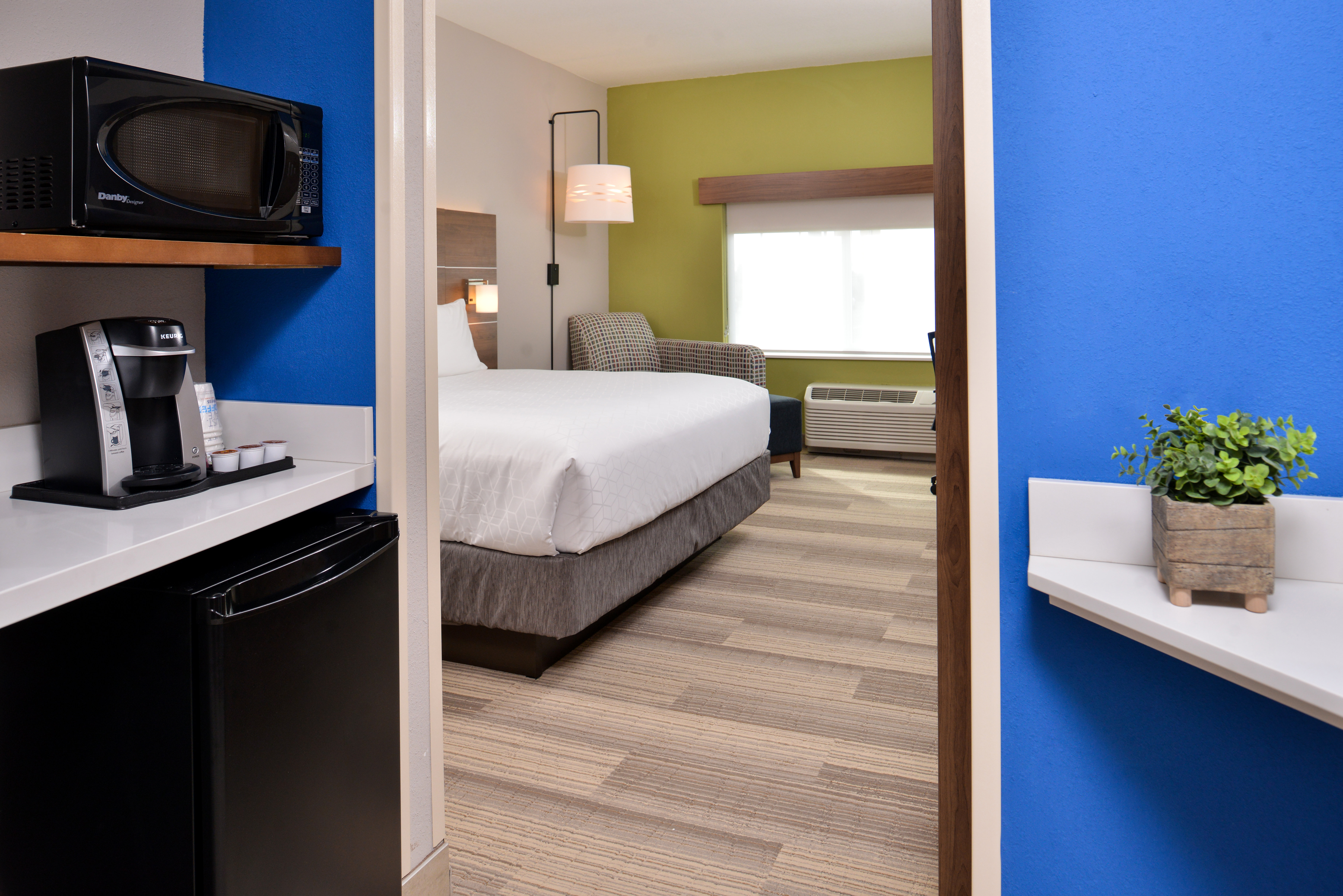 holiday inn express and suites alachua gainesville area