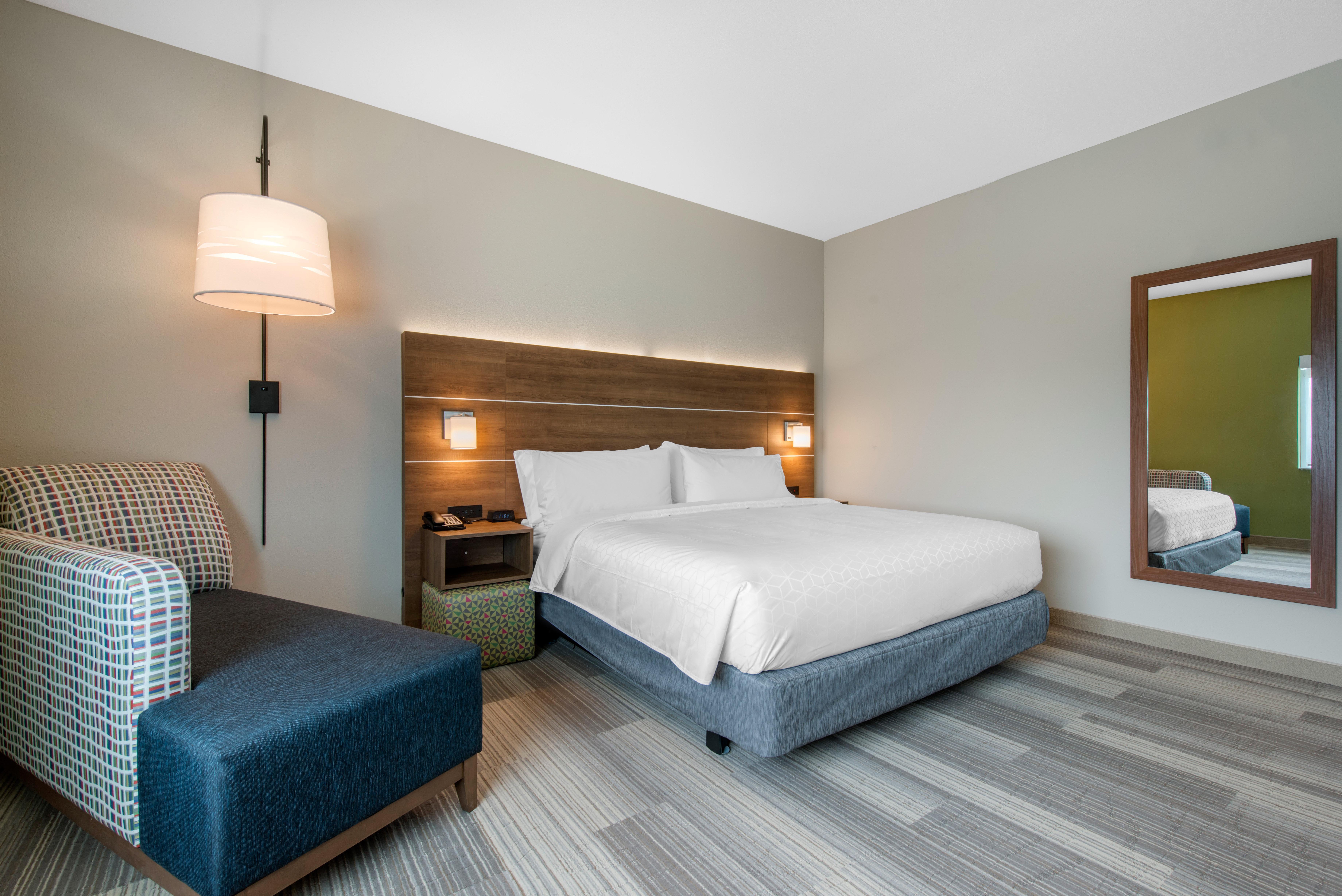 holiday inn express and suites alachua gainesville area
