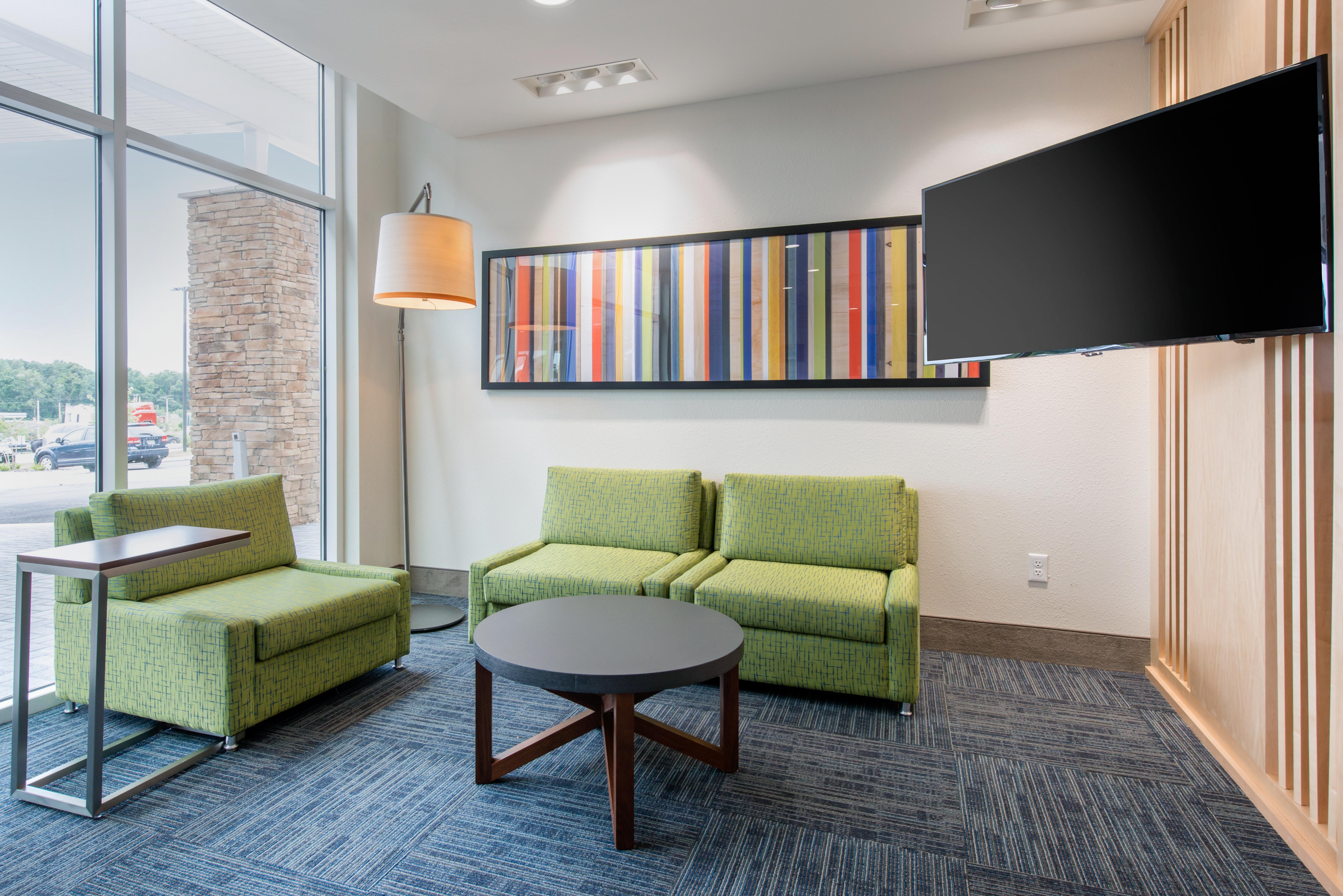 holiday inn express and suites alachua gainesville area