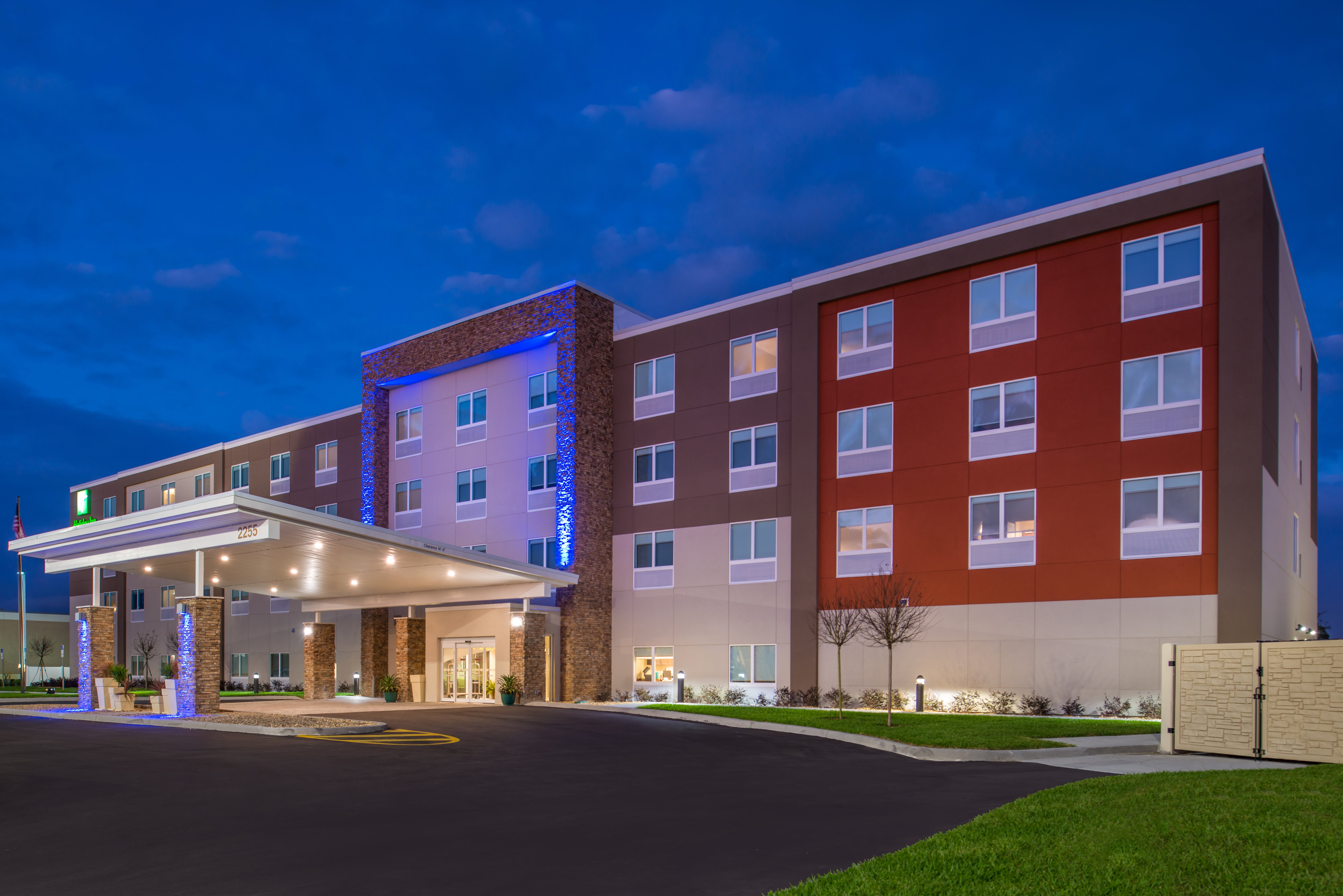 holiday inn express and suites alachua gainesville area