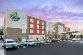 Holiday Inn Express & Suites Alachua - Gainesville Area,Gainesville>>Alachua,4 star