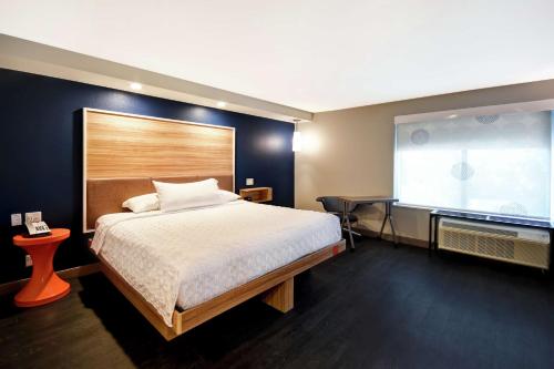 tru by hilton sterling heights detroit