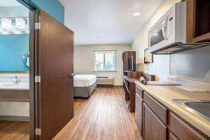 woodspring suites naples