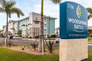 woodspring suites naples