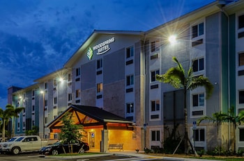woodspring suites naples