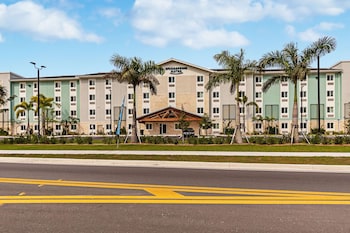 Woodspring Suites Naples,Naples>>Collier,3 star