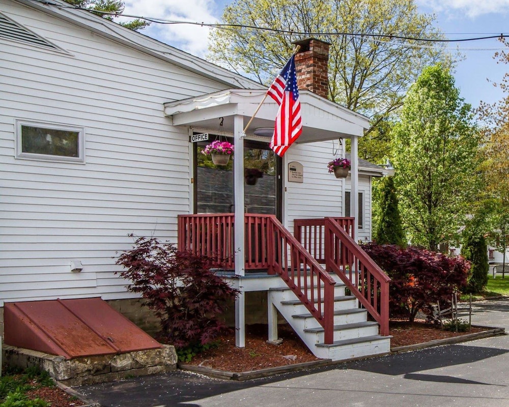 rodeway inn and suites brunswick near hwy 1