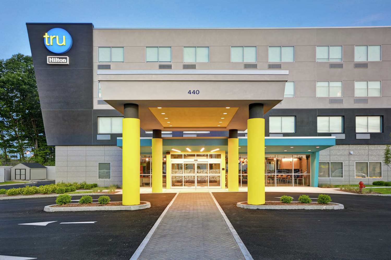 tru by hilton chicopee springfield