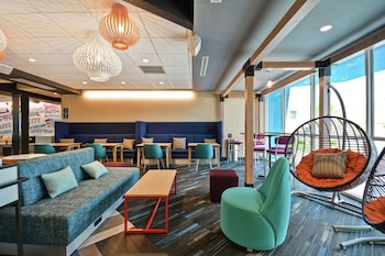 tru by hilton chicopee springfield