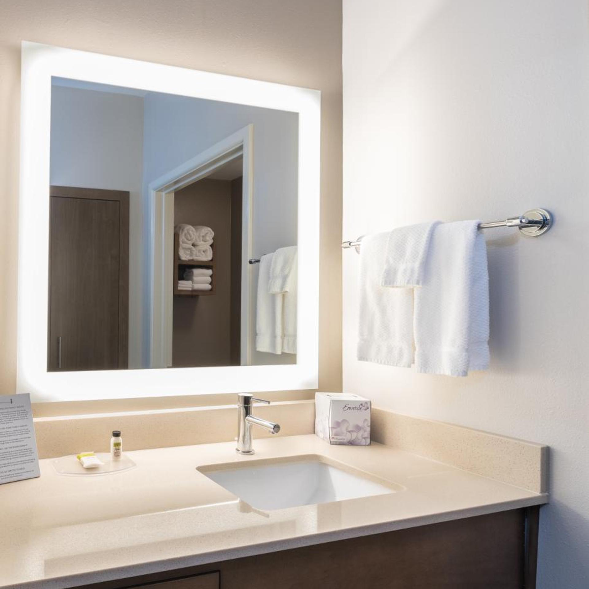 staybridge suites lake jackson by ihg