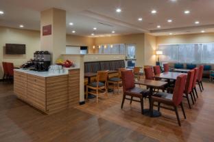 towneplace suites by marriott clarksville