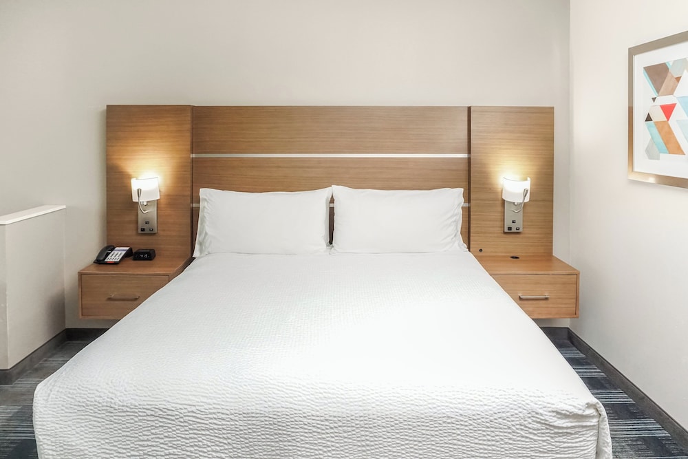 holiday inn express and suites houston westchase westheimer