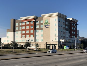 holiday inn express and suites houston westchase westheimer