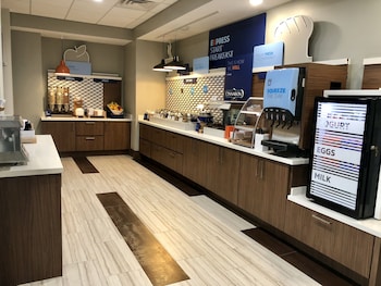 holiday inn express and suites houston westchase westheimer