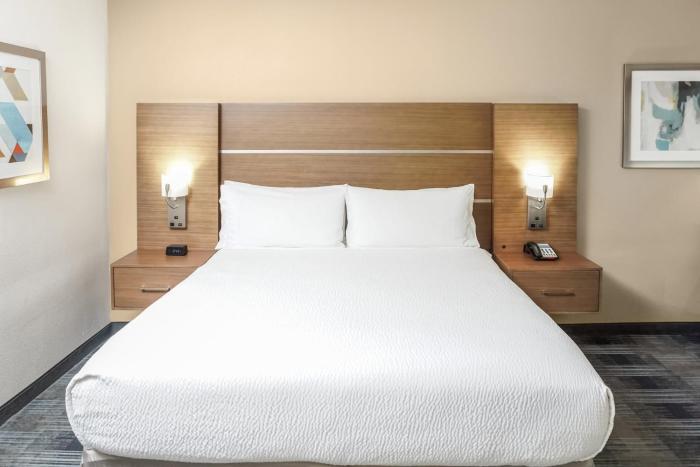 holiday inn express and suites houston westchase westheimer