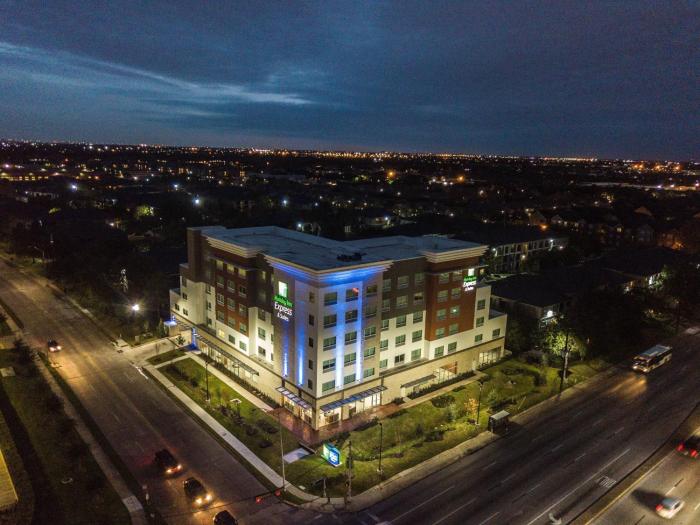 holiday inn express and suites houston westchase westheimer