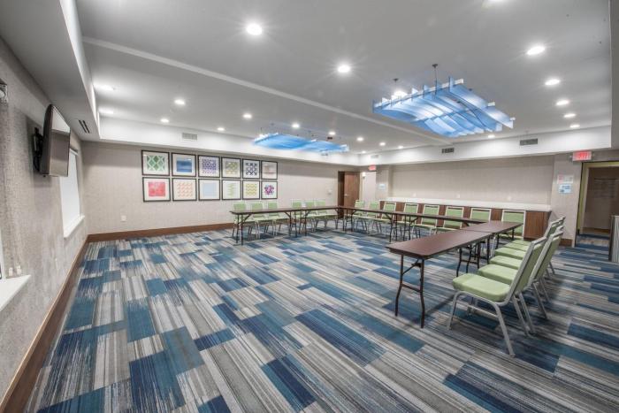 holiday inn express and suites houston westchase westheimer