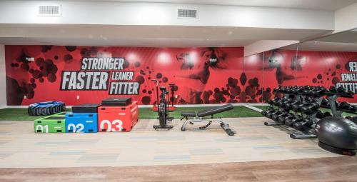 holiday inn express and suites houston westchase westheimer
