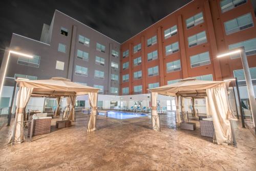 holiday inn express and suites houston westchase westheimer