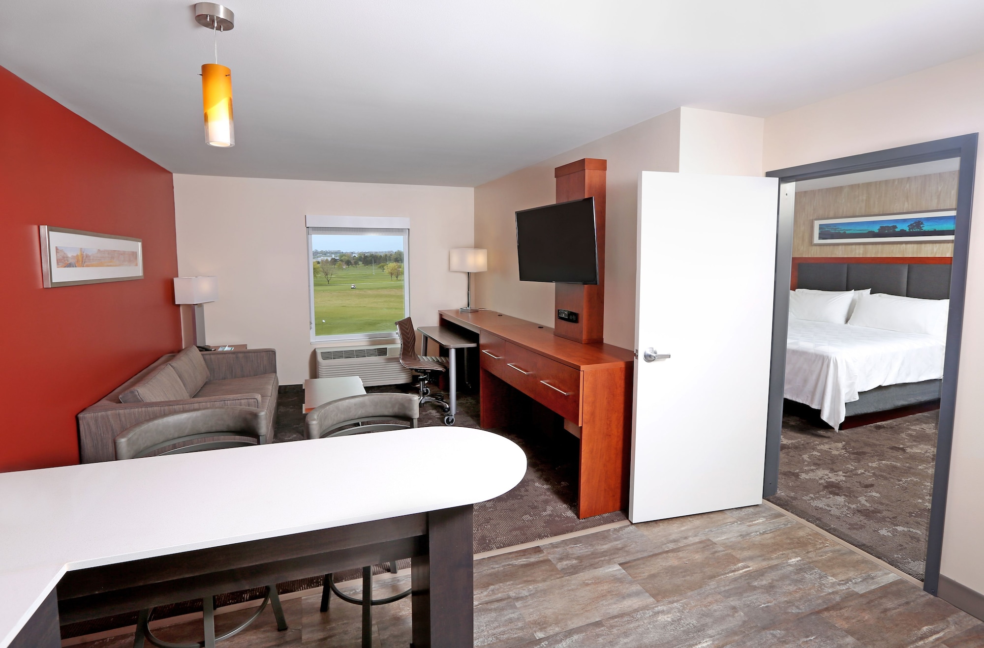 holiday inn and suites sioux falls airport by ihg