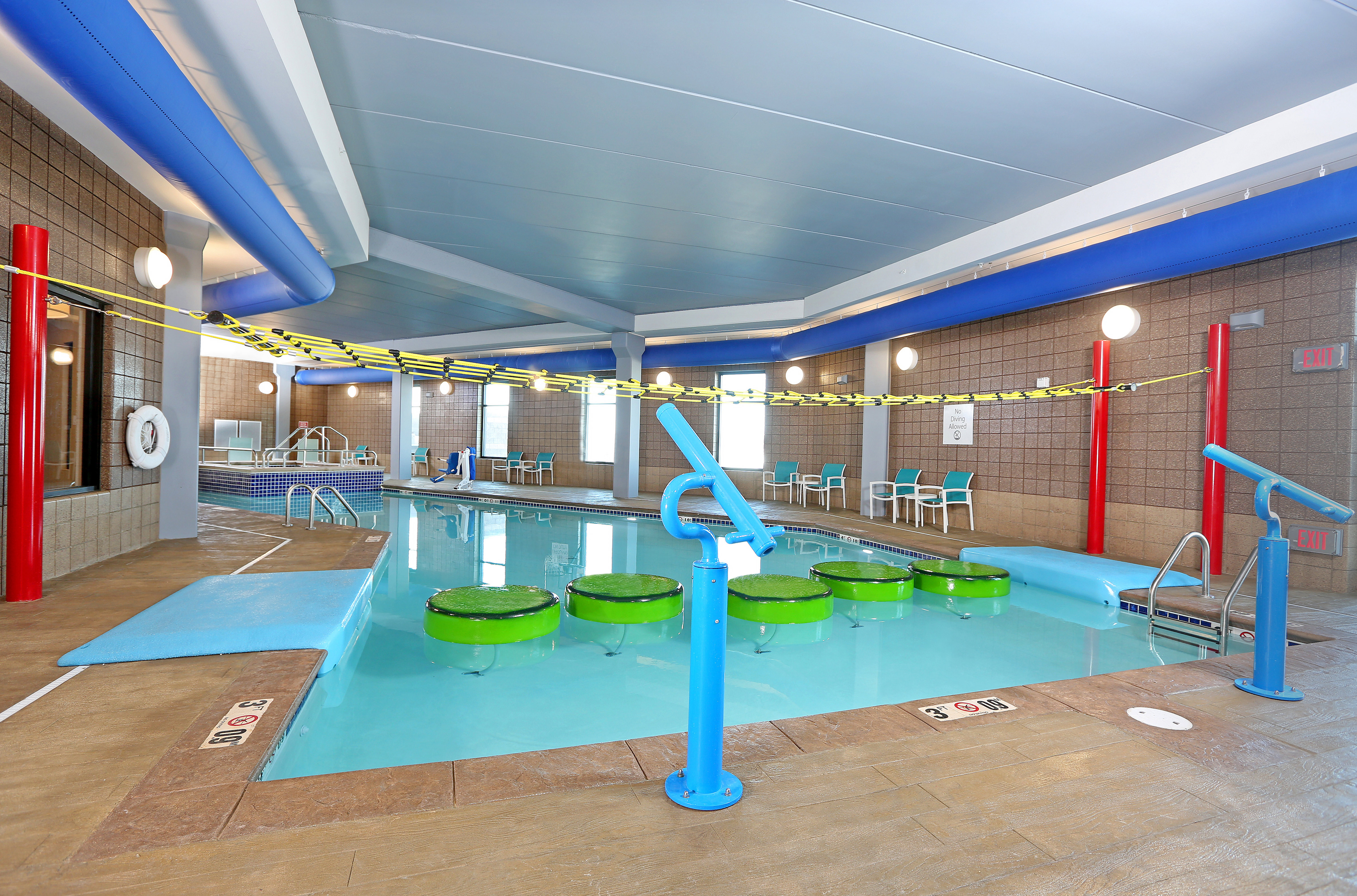 holiday inn and suites sioux falls airport by ihg