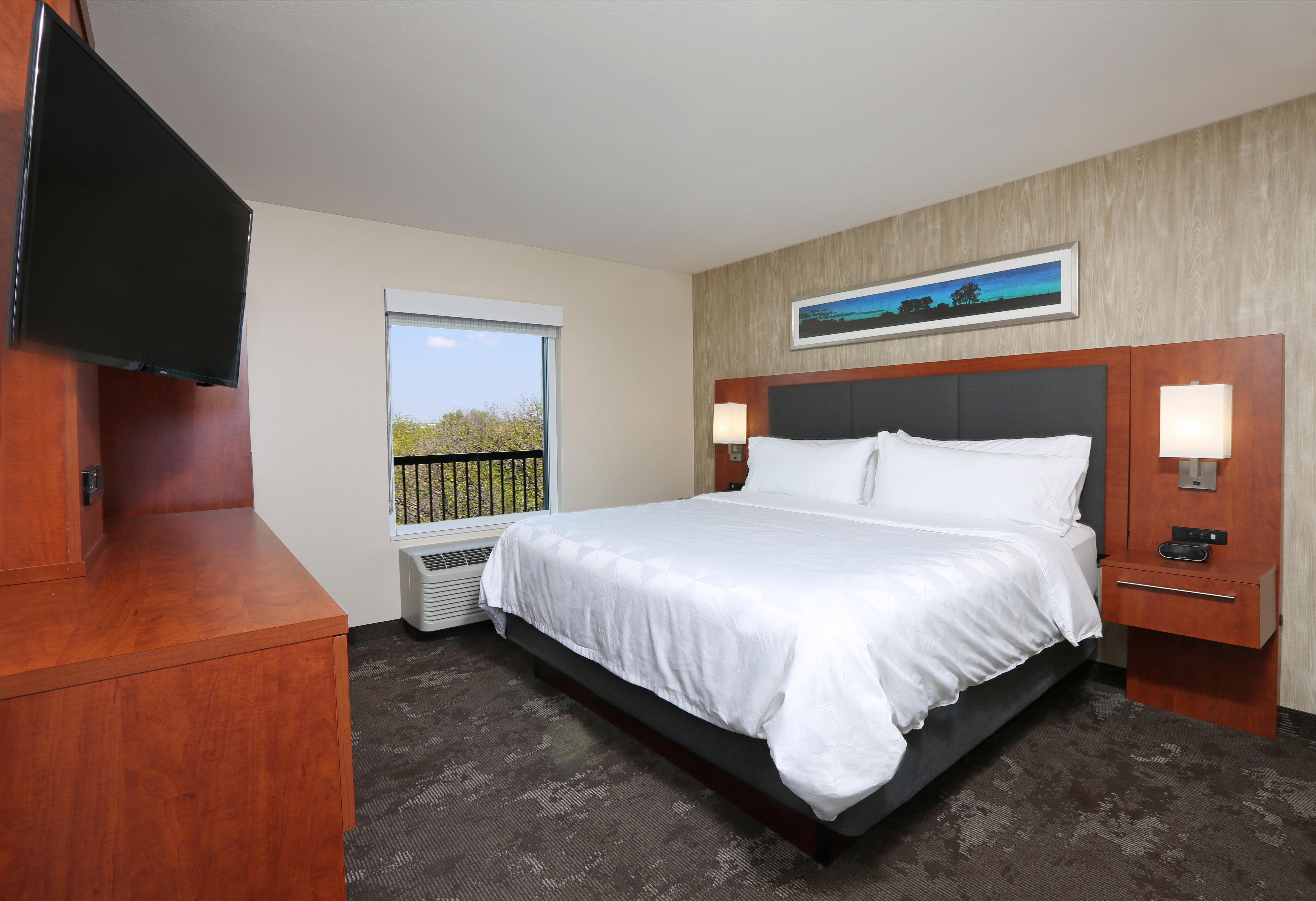 holiday inn and suites sioux falls airport by ihg