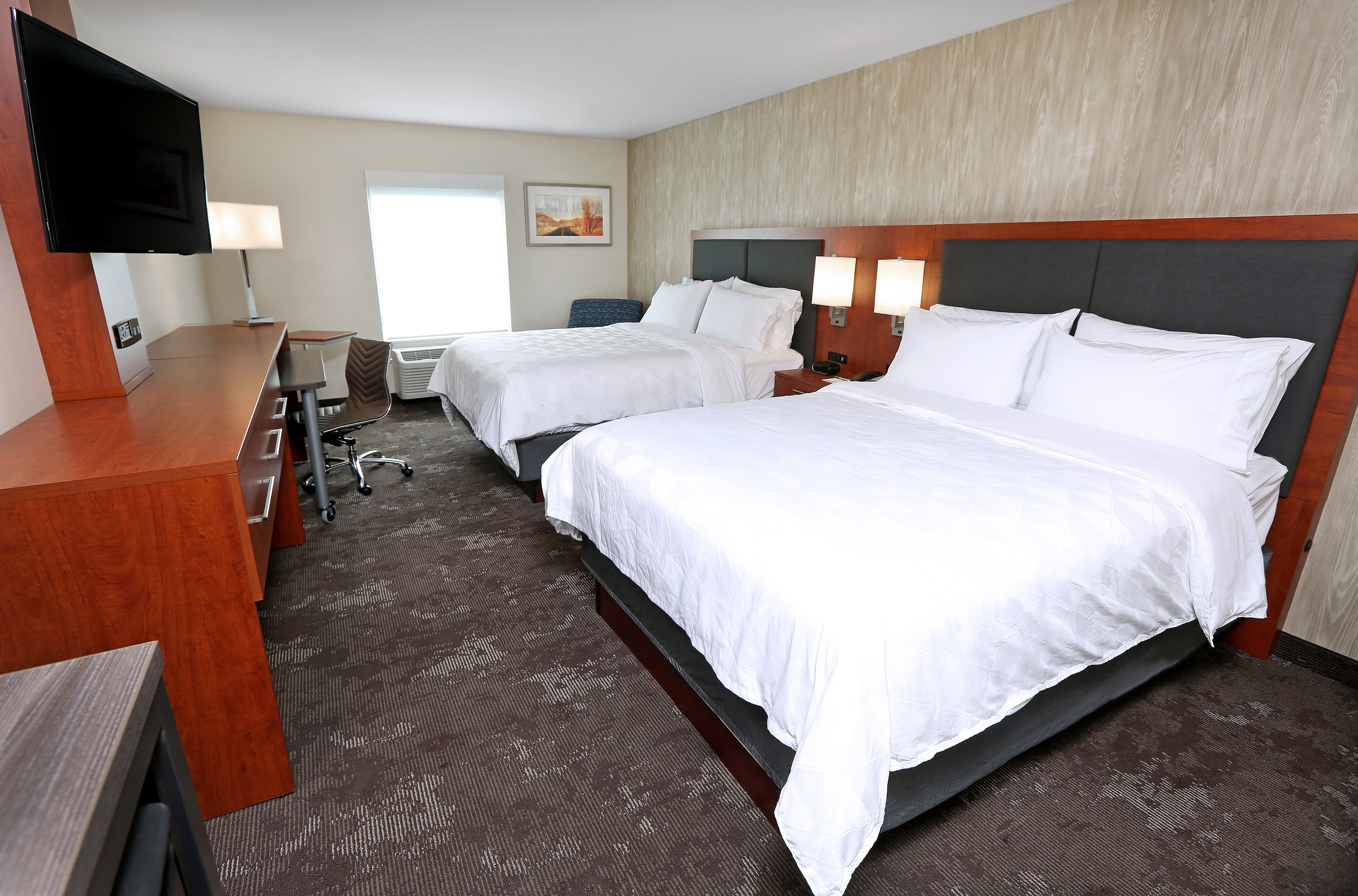 holiday inn and suites sioux falls airport by ihg