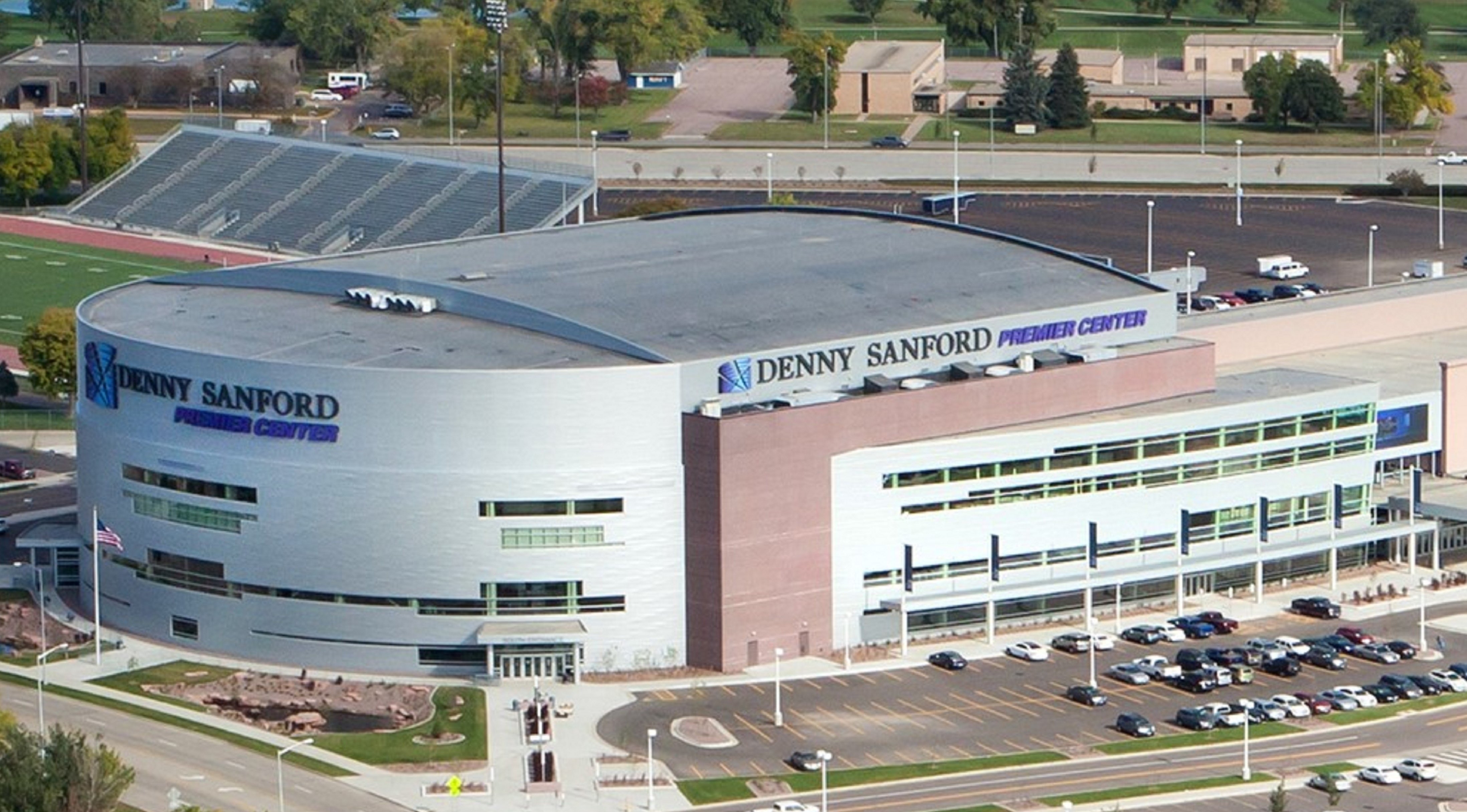 holiday inn and suites sioux falls airport by ihg