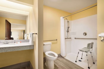 travelodge by wyndham unadilla perry near i 75