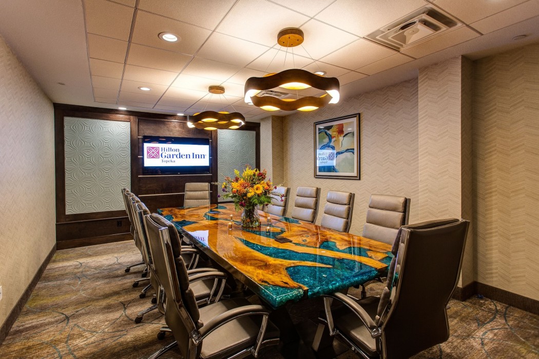 hilton garden inn topeka