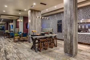 hilton garden inn topeka