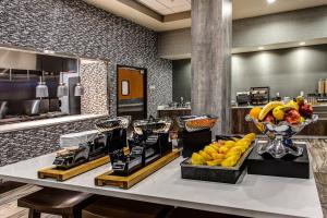 hilton garden inn topeka