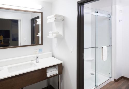 hampton inn and suites phoenix downtown